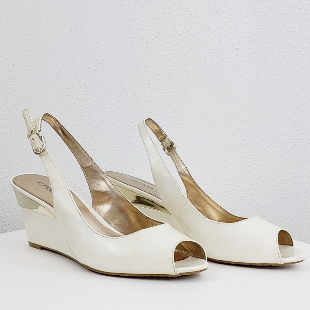 Alfani Bess peep toe wedge. Sz 9.5